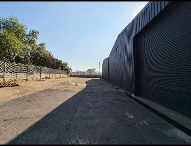 600M² WAREHOUSE TO LET IN WADEVILLE